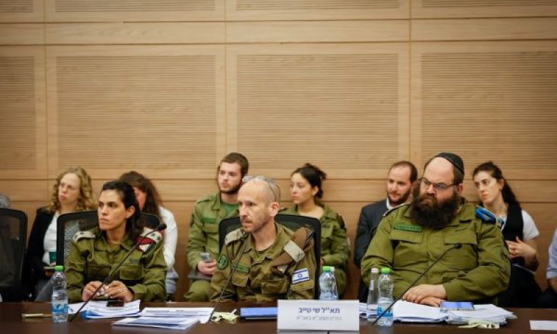 אביגדור דיקשטיין, שי טייב [צילום: נועם מושקוביץ/דוברות הכנסת]