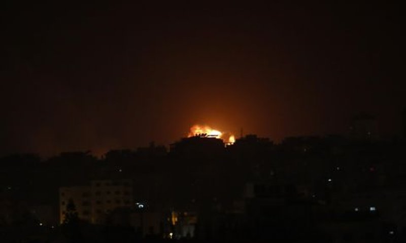 תקיפה ברצועת עזה [צילום: עאדל חנא/AP]