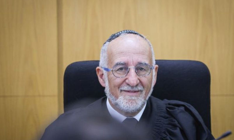 קולה. "לא הייתה בדיקה כזאת" [צילום: דוד כהן/פלאש 90]