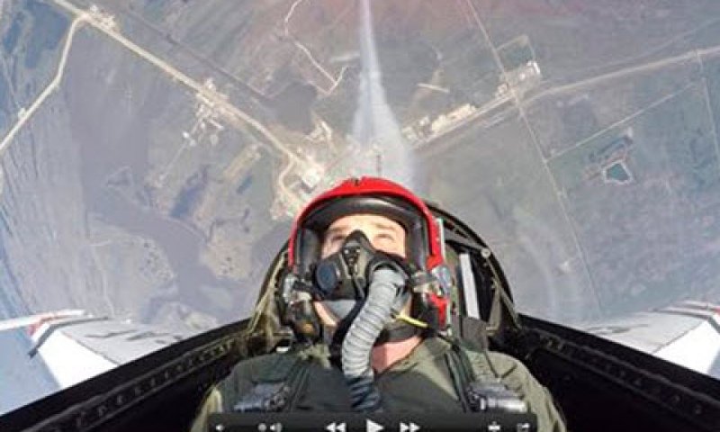 F-16 [צילום: USAF Thunderbirds via AP]