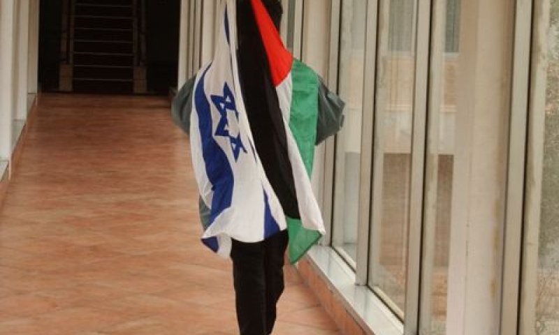 רוב הצעירים מתנגדים למדינה פלשתינית [צילום: פלאש 90]