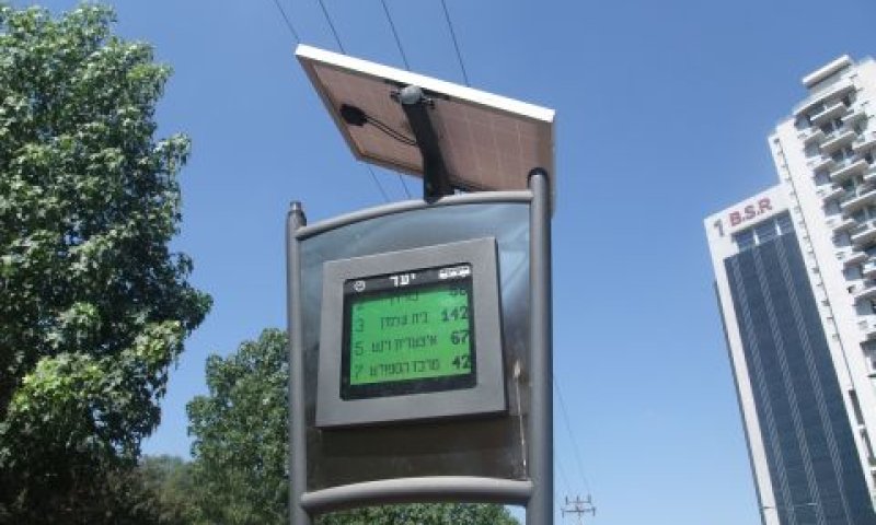 טכנולוגיה חכמה ומתקדמת בשירות הנהג והנוסע