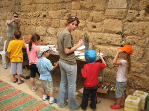 סדנאות יצירה לקטנים ולגדולים
