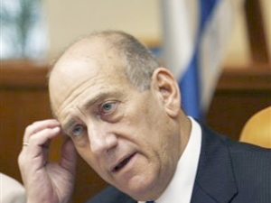 אולמרט. שורה של חקירות