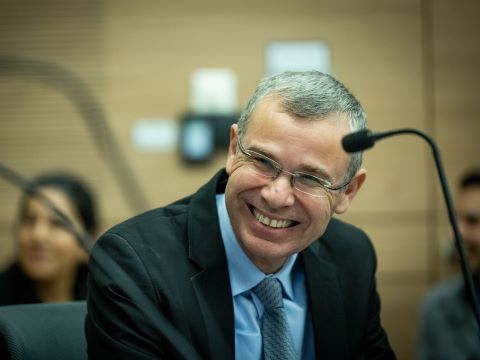 למה מינה אותו כעת [צילום: יונתן זינדל, פלאש 90]