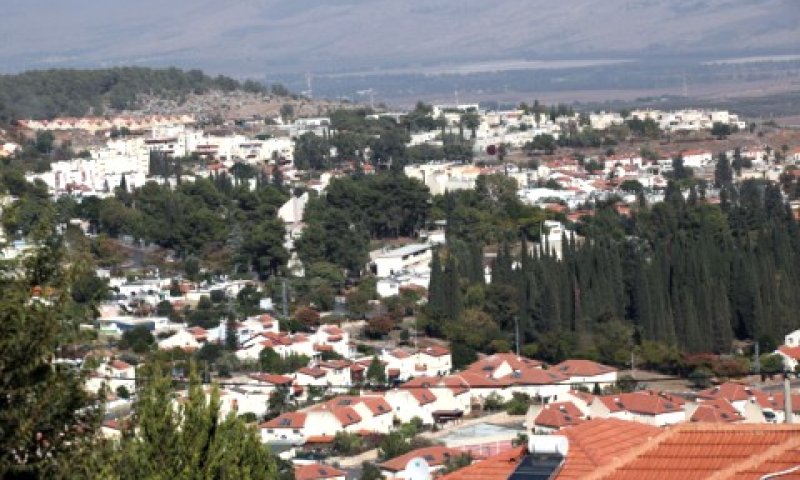 ראש פינה. משכורת הרב [צילום: פלאש 90]