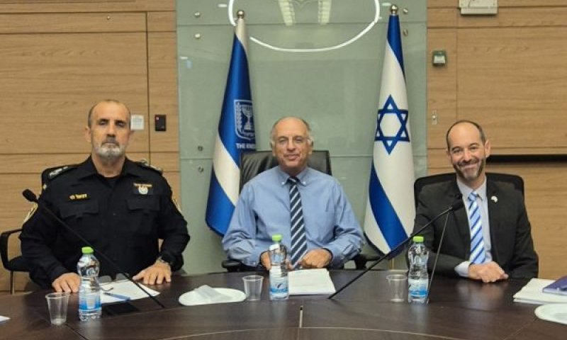 המפלגות ימשיכו לדעת מי הצביע [צילום: ועדת הבחירות המרכזית]