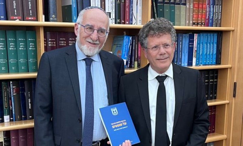 עמית וקולה. קולה. הליך תלוי ועומד אינו חוסם ביקורת [צילום: הרשות השופטת]