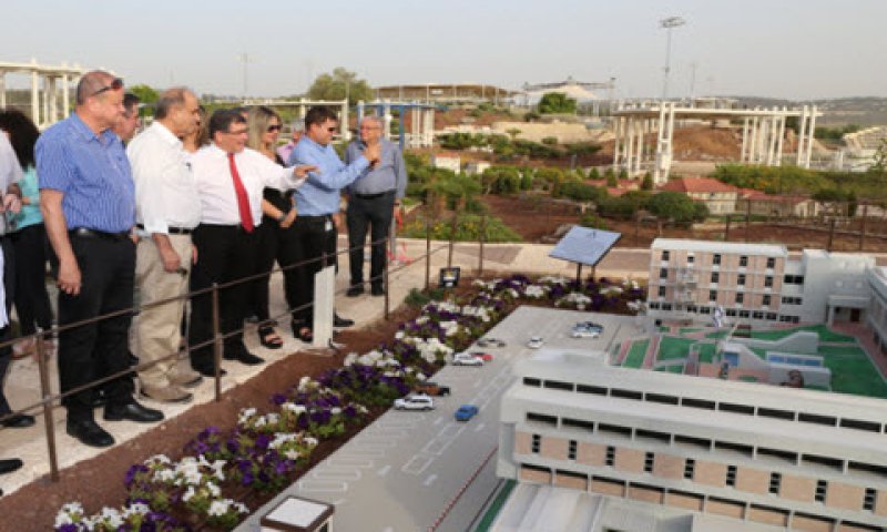 מיניאטורה של מכון התקנים [צילום: יח"צ]