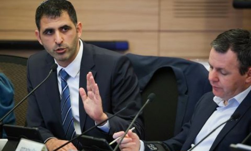 ח"כ יבגני סובה והשר שלמה קרעי [צילום: נועם מושקוביץ/דוברות הכנסת]