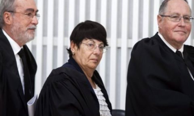 באר שבעי בפנים, ירושלמים בחוץ [צילום: פלאש 90]