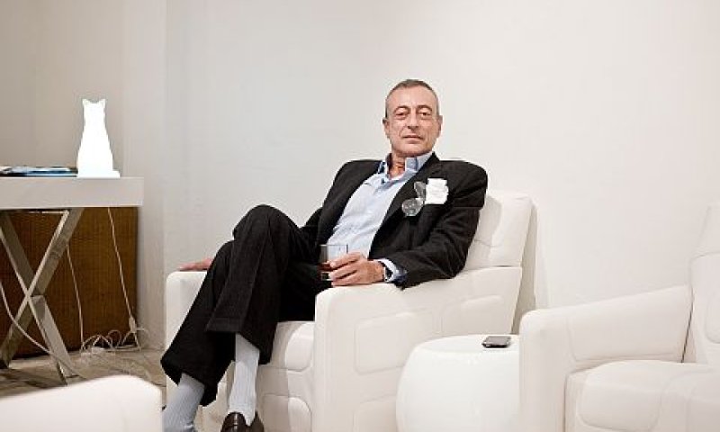בתמונה: סוחר האומנות רוני פורר [צילום: עדיקא]