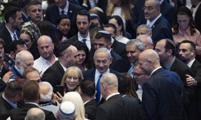 המליאה אישרה: 62 בעד, 55 נגד [צילום: יונתן זינדל/פלאש 90]