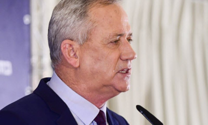 גנץ. שיחות לחלוקה [צילום: תומר נויברג/פלאש 90]