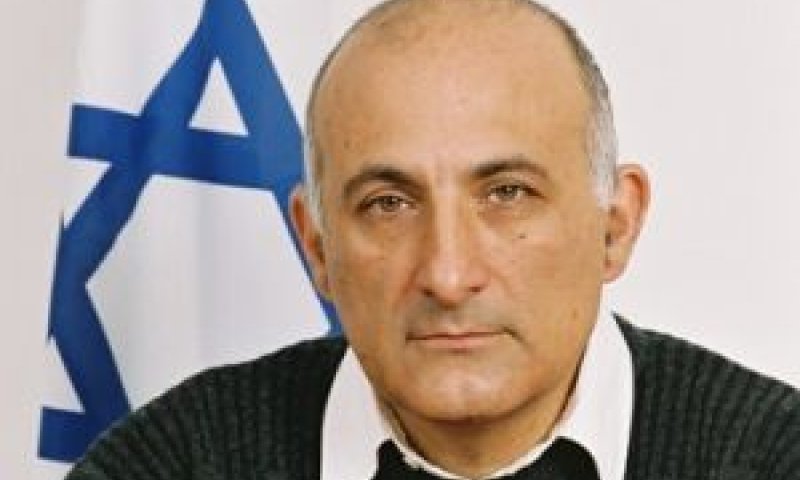 הכהן. כוונה טובה הובילה לאקטיביות-יתר [צילום: בוצ'צ'ו]