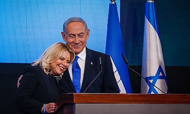 בנימין ושרה נתניהו. חוגגים ניצחון [אוליביה פיטוסי/פלאש 90]