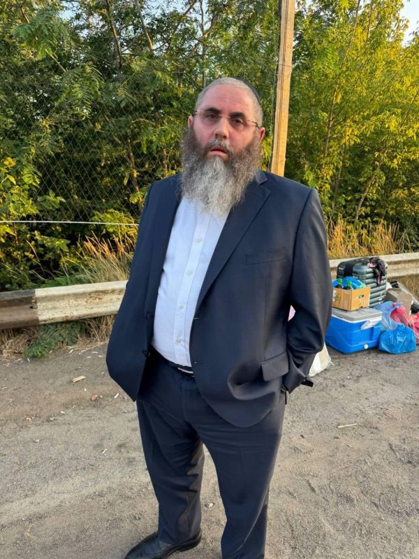 הרב יוסף יצחק וולף. ניצל יחד עם בני משפחתו