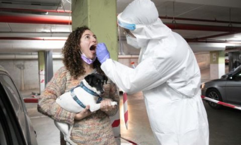 בדיקה בחניון [צילום: יוסי אלוני/פלאש 90]