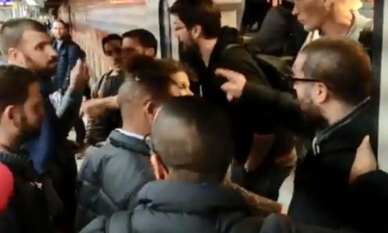 תפיסת הדלתות [צילום: מן הטלוויזיה]