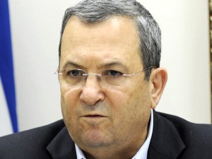 גם שר הביטחון ויו"ר העבודה ברק בין החותמים [צילום: פלאש 90]