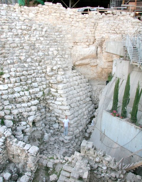 אתר החפירות. ארמונו של דוד המלך [צילום: איציק הררי]