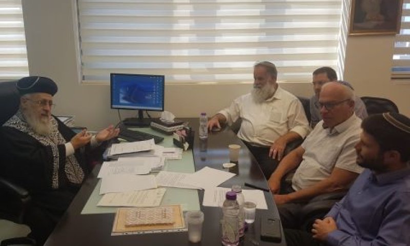 ח"כ בצלאל סמוטריץ', השר אורי אריאל, הרב יהודה ולד, נתן נתנזון והרב יצחק יוסף [צילום: האיחוד הלאומי]