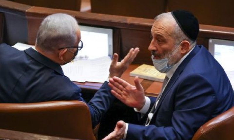 דרעי ונתניהו. סיכומים לפני הסדר הטיעון עם דרעי [צילום: נועם מושקוביץ/דוברות הכנסת]
