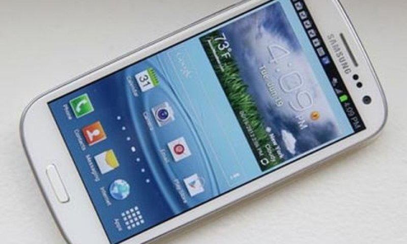 GALAXY S III. מכירות שיא [צילום: AP]