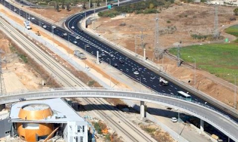 אחת הכניסות לנתיב המהיר בתל אביב [צילום: האתר הרשמי]