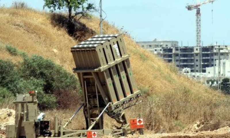 סוללת כיפת ברזל ליד ת"א [צילום: פלאש 90]
