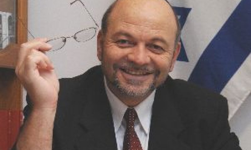 טל. להשוות זכויות האם המאמצת
