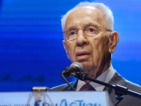 פרס. משבח ומהלל את אובמה [צילום: פלאש 90]