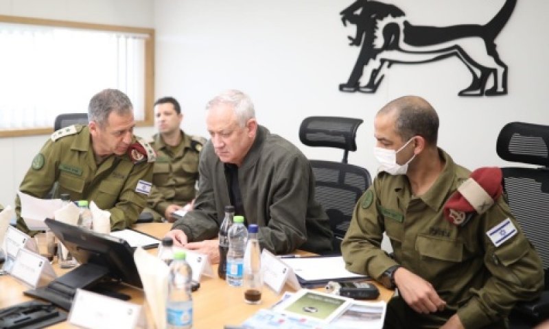 שר הביטחון והרמטכ"ל בפיקוד המרכז [צילום: אלעד מלכה]