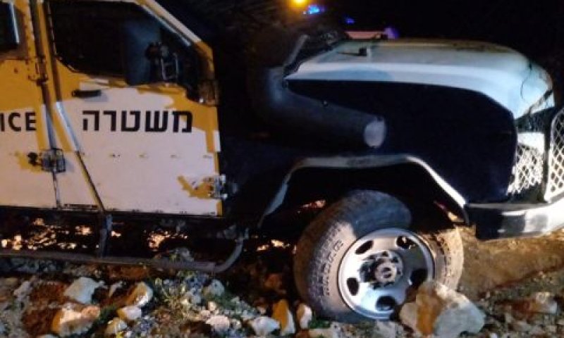 ניידת משטרה שהושחתה [צילום: דוברות המשטרה]