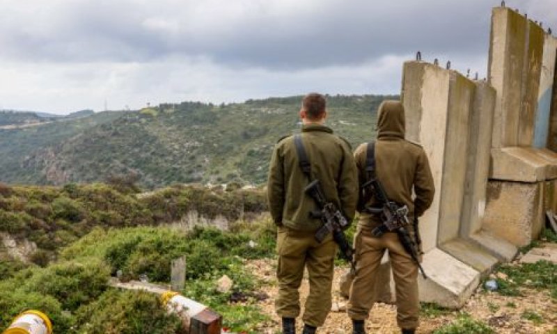 לוחמי צה"ל במוצב על גבול לבנון [צילום: דוד כהן/פלאש 90]