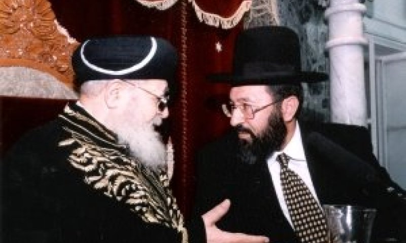 הרב שרגא עם הרב עובדיה יוסף