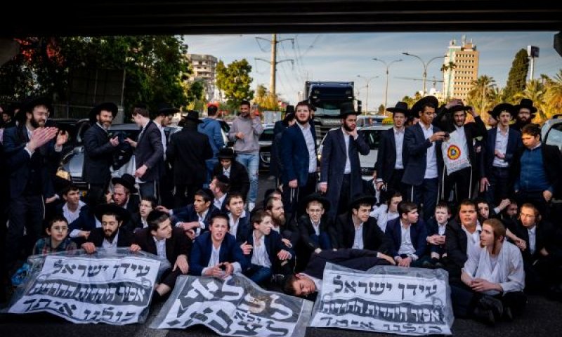 הפגנה נגד מעצר משתמט [צילום: חיים גולדברג, פלאש 90]
