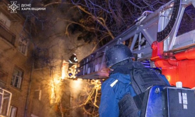 טיל רוסי פגע בבית מגורים [צילום: שירות הכיבוי האוקראיני]