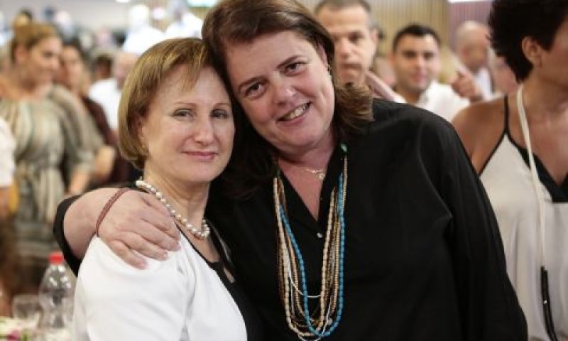 אלמנתו של שמואל לנדמן, רמה לנדמן, ונשיאת בית משפט השלום במחוז תל אביב, זיווה הדסי הרמן [צילום: עידן מילמן]