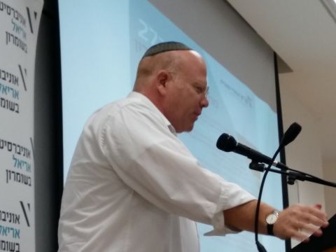 פרופ' כהן. דיני הכיבוש חלים