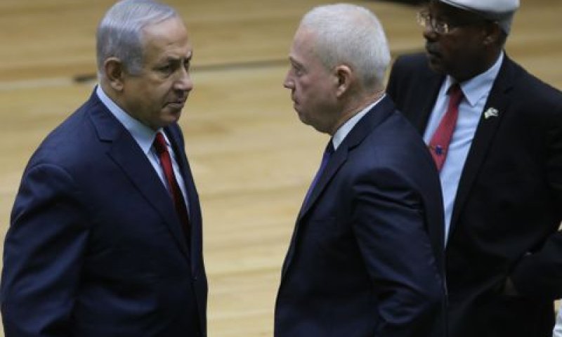 יואב גלנט, בנימין נתניהו במליאת הכנסת [צילום: דוברות הכנסת &ndash; יצחק הררי]