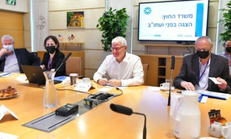 ביקור הוועדה במשרד החוץ [צילום: שלומי אמסלם/לע"מ]