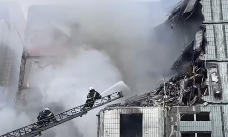 נזקי הפגיעה באומן [צילום: משטרת אוקראינה/באמצעות AP]