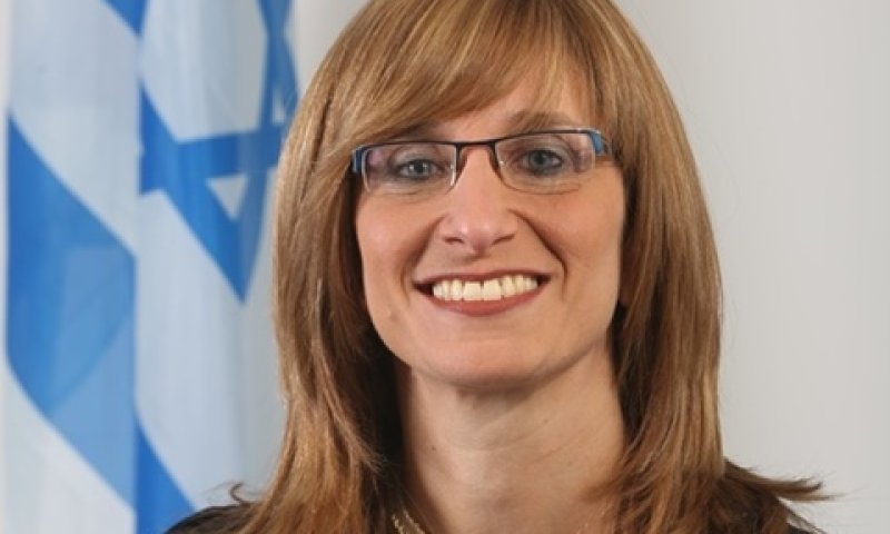 ברקוביץ. שימשה כשופטת תורנית