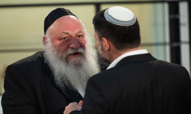 סמוטריץ' וגולדקנופף. "של נעליך" [צילום: יונתן זינדל/פלאש 90]
