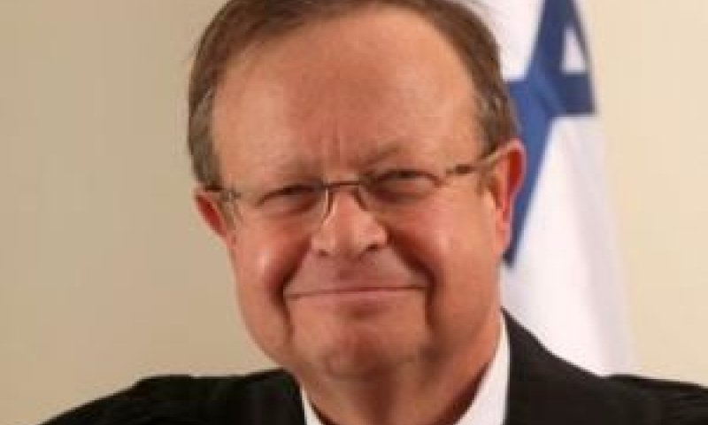מוסק. הסכים עם השלום