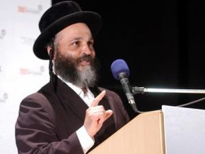 איש העסקים יוסף שניידר