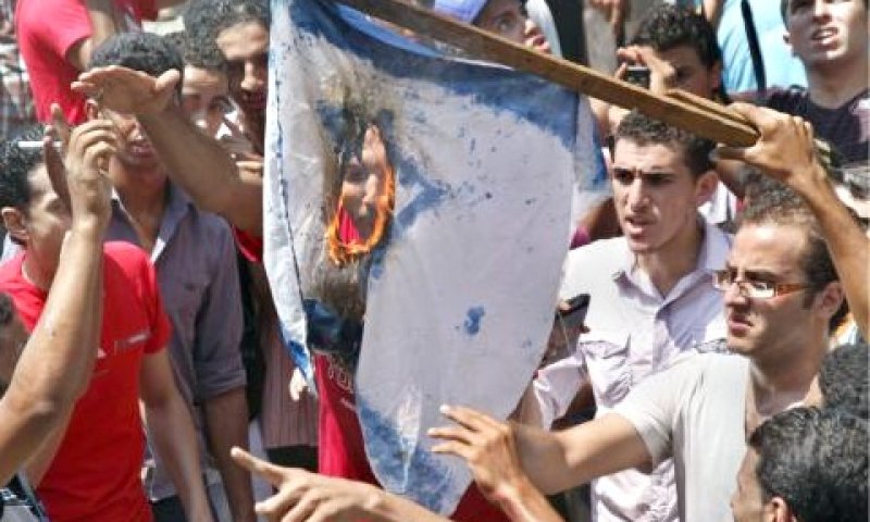 האם הסכם השלום יישאר יציב? [צילום: AP]