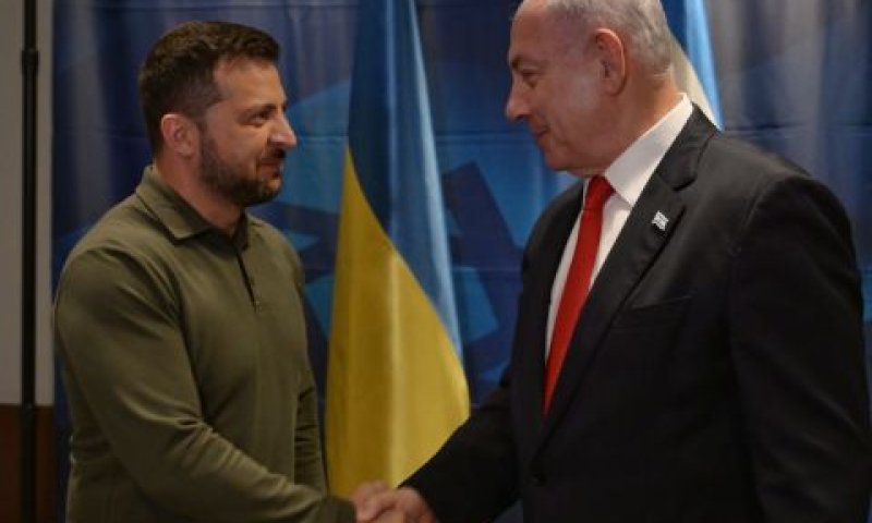 נתניהו וזלנסקי. פגישה ראשונה מאז הפלישה [צילום: אבי אוחיון/לע"מ]