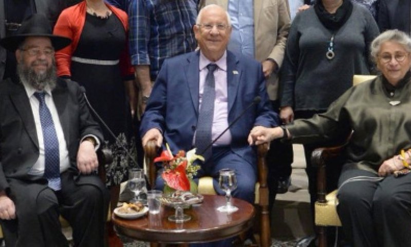 הנשיא ריבלין ורעייתו נחמה (ז"ל), בפגישתם בעבר עם הרב ישעיהו הבר [צילום: מארק ניימן/לע"מ]